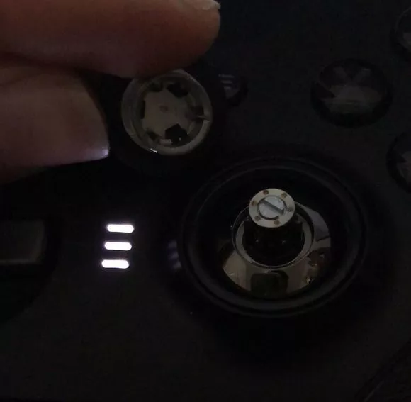 Xbox One Elite controller stick tension